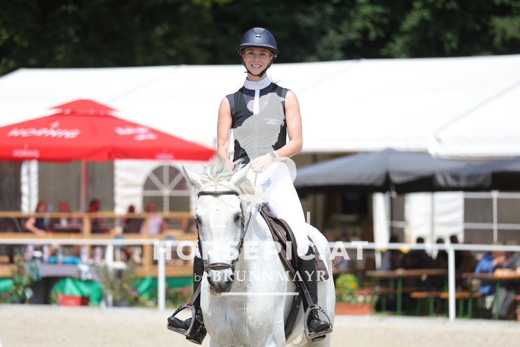 0P6A9880 | Willkommen bei Brunnmayr - Design & Fotografie – Ihrem Spezialisten für Reitturniere und Pferdeveranstaltungen in Oberösterreich, Salzburg und Bayern! Seit über 17 Jahren sind wir leidenschaftlich dabei.