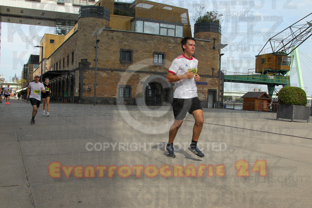 250920_1332_EV4_5973 | Sportfotografie im Rhein-Sieg Kreis, Köln, Bonn, NRW, Rheinland Pfalz, Hessen, etc. Unser Tätigkeitsfeld umfasst den Laufsport vom Volkslauf über den Marathon, Duathlon, Triathon bis zum Ultralauf wie Kölnpfad Ultra oder Schindertrail.