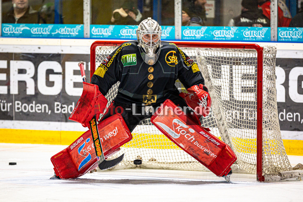 EHC Königsbrunn PINGUINE gegen TSV Peißenberg MINERS | Eishockey Bayernliga Herren Playoffs Viertelfinale 2024/25 - Spiel 1 von 7, EHC Königsbrunn PINGUINE gegen TSV Peißenberg MINERS, 20250207,Korbinian SERTL (MINERS Goali 31) in Aktion,2025-02-07 in Peißenberg (Eisstadion Peißenberg)Korbinian SERTL (MINERS Goali 31)Copyright: WolfgangxLindner foto-lindner.de
