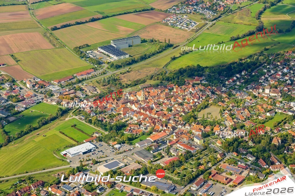 Luftaufnahme von Scheinfeld Vs Google Maps- Die Luftaufnahme wurde 2025 vom UL-Flugzeug heraus erstellt ( keine Drohne ) - Hochauflösende Luftaufnahme - für professionelle Ausdrucke geeignet. Die Geschenkidee !Mit Lizenz und Bildrechte bestellbar