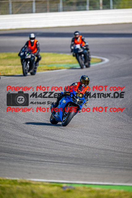 MaZZes_FotoMatrix_230410_2885 | INST