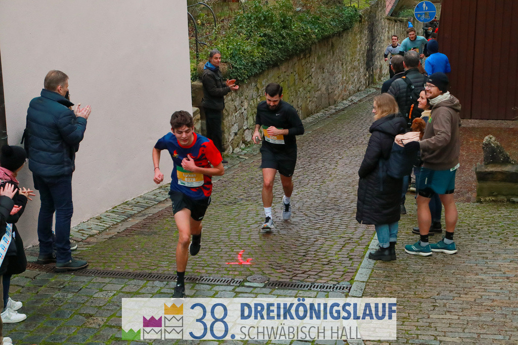 5km Roewisch Wohnbau Cup | 3 Koenigslauf 2024 5km Roewisch Wohnbau Cup - Realisiert mit Pictrs.com