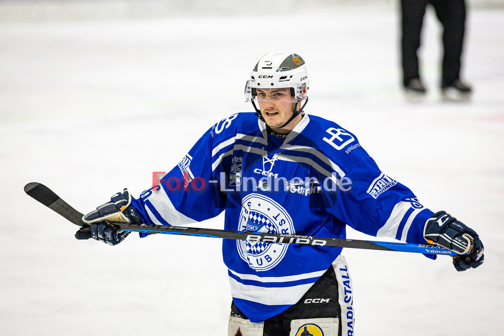 SC Forst NATURE BOYS gegen ESC Hassfurt HAWKS | Eishockey Landesliga Herren Playoffs 2024/25 - Spiel 2 von 4, SC Forst NATURE BOYS gegen ESC Hassfurt HAWKS, 20250222,Tim VOGL (Nature Boyz 86) Portrait,2025-02-22 in Peißenberg (Eisstadion Peißenberg)Tim VOGL (Nature Boyz 86)Copyright: WolfgangxLindner foto-lindner.de