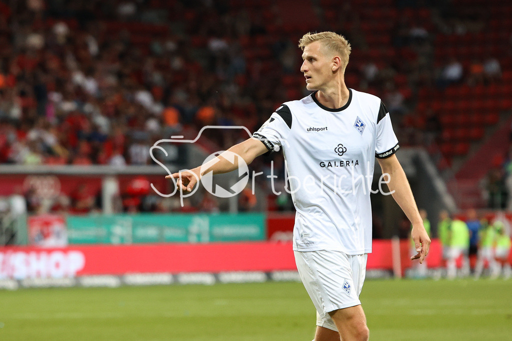 FC Ingolstadt - SV Waldhof Mannheim | Im Bild Niklas HOFFMANN (Waldhof #6) / Freisteller / Einzelfoto
