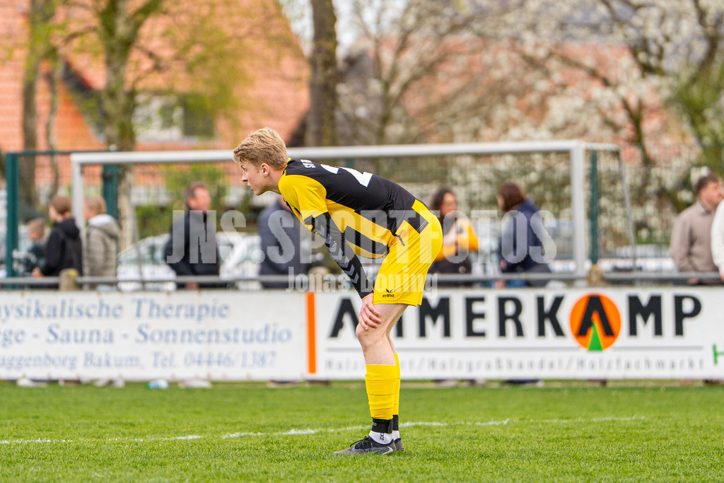 Fußball I Herren I Saison 2025-2026 I Kreisliga VEC I 22. Spieltag I SC SW Bakum - SV Falke Steinfeld I 24459 | jns.sportfotos - Realisiert mit Pictrs.com