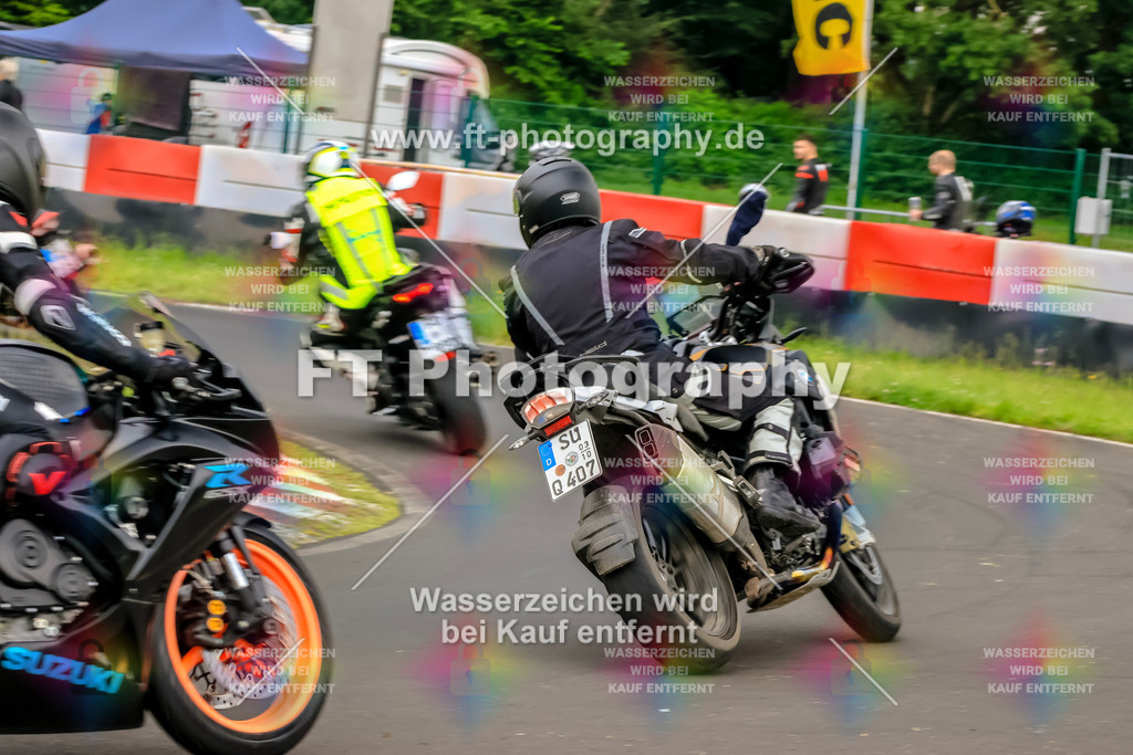 VBK-6484 | Hier findet Ihr Bilder von Touristenfahrten auf der Nürburgring Nordschleife oder von anderen Veranstaltungen die ich besucht habe. Viel Spass beim Durch Schauen 