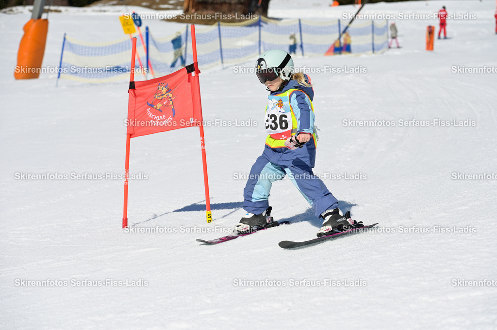 SRF_27.02.2026_519 | Skirennfotos,Serfaus,Fiss,Ladis,Kinderskirennen,Winter,Tirol,Oberland,skirace,SFL,feelfree,weil wir's genießen,ski,Ski,skifahren,Sonnenplateau, - Realisiert mit Pictrs.com