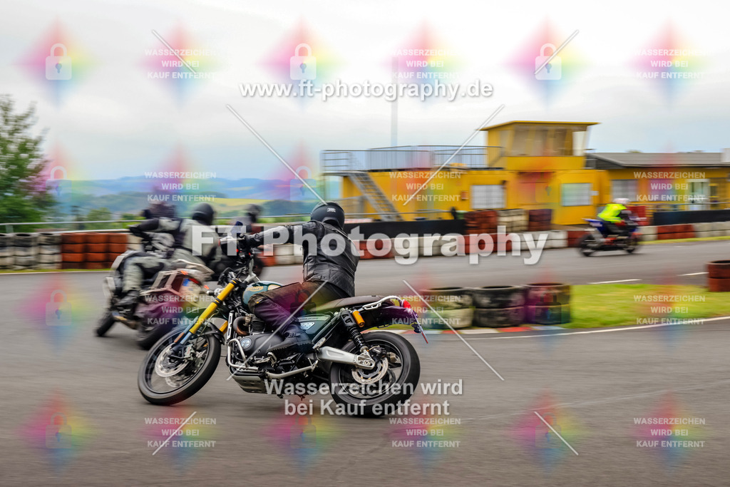 OBK-5602 | Hier findet Ihr Bilder von Touristenfahrten auf der Nürburgring Nordschleife oder von anderen Veranstaltungen die ich besucht habe. Viel Spass beim Durch Schauen 