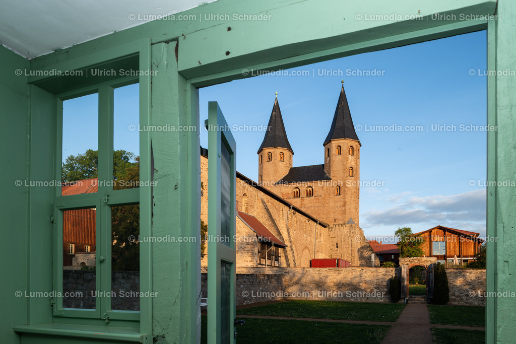 100491-3378 - Gärten im Kloster Drübeck | Stockfoto und Bilderpool mit Bildmaterial aus Deutschland, dem Harz, Halberstadt, Quedlinburg, Wernigerode und weltweit. Qualitativ hochwertige und professionelle Fotos anschauen und kaufen. - Realisiert mit Pictrs.com