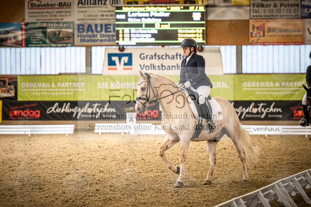 DOS_3843 | Entdecke hochwertige Reitturnierfotos von Foto Oger. Professionell, emotional und authentisch – jetzt Lieblingsmomente im Shop bestellen. - Realisiert mit Pictrs.com