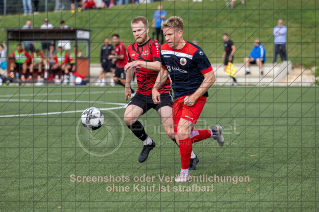 20250726_175852_0079 | #,TSV Bad Boll (rot/schwarz) vs. TSVGG Plattenhardt (blau/rot), Fussball, DB-Regio-WFW-Pokal - wfv, 1.Runde, Saison 2025/2026, Kunstrasenplatz, Erlengarten 37, 73087 Bad Boll, 26.07.2025 - 17:30 Uhr,Foto: PhotoPeet-Sportfotografie/Peter Harich