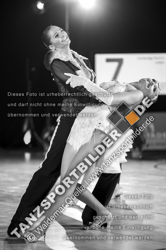 20260321-00247 | Hier finden Sie Tanz Bilder vom Latein und Standard Formationen tanzen. Sportbilder vom Tanzsport. Schöne Fotos und von Weltmeisterschaft, Europameisterschaft, Bundesliga, Regionalliga, Oberliga und Landesliga sowie von GOC Stuttgart, DanceComp, WM Bremen