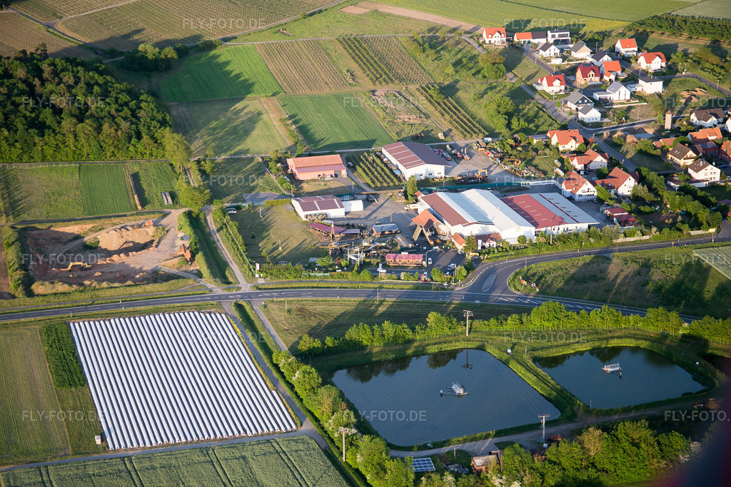 Luftbild: Militärmuseum im Ortsteil Stammheim in Kolitzheim im Bundesland Bayern in Deutschland. Foto: IMG_079168.jpg vom 15.05.2015 durch Werner Riehm/FLY-FOTO.de