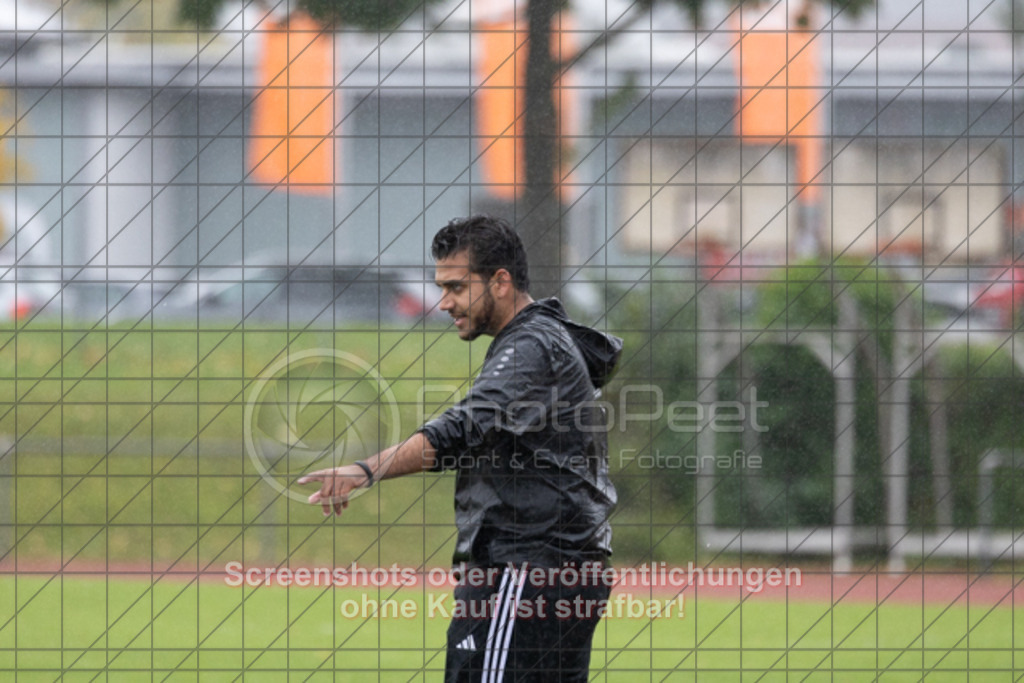 20251004_163715_0394 | #,1.FC Donzdorf (rot) vs. ASV Spartania Eislingen (blau), Fussball, B-Juniorinnen-Verbandsstaffel Nord, wfv, 03. Spieltag, Saison 2025/2026, Rasenplatz, Lautertal Stadion, Süßener Straße 16, 73072 Donzdorf, 04.10.2025 - 16:00 Uhr,Foto: PhotoPeet-Sportfotografie/Peter Harich