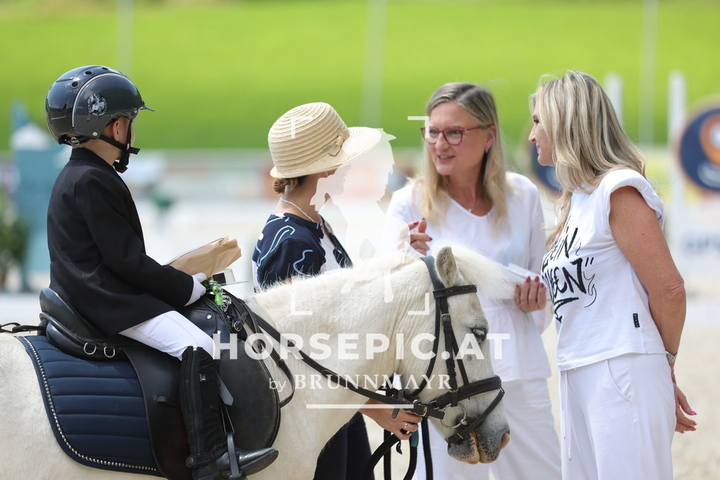 0P6A5927 | Willkommen bei Brunnmayr - Design & Fotografie – Ihrem Spezialisten für Reitturniere und Pferdeveranstaltungen in Oberösterreich, Salzburg und Bayern! Seit über 17 Jahren sind wir leidenschaftlich dabei.