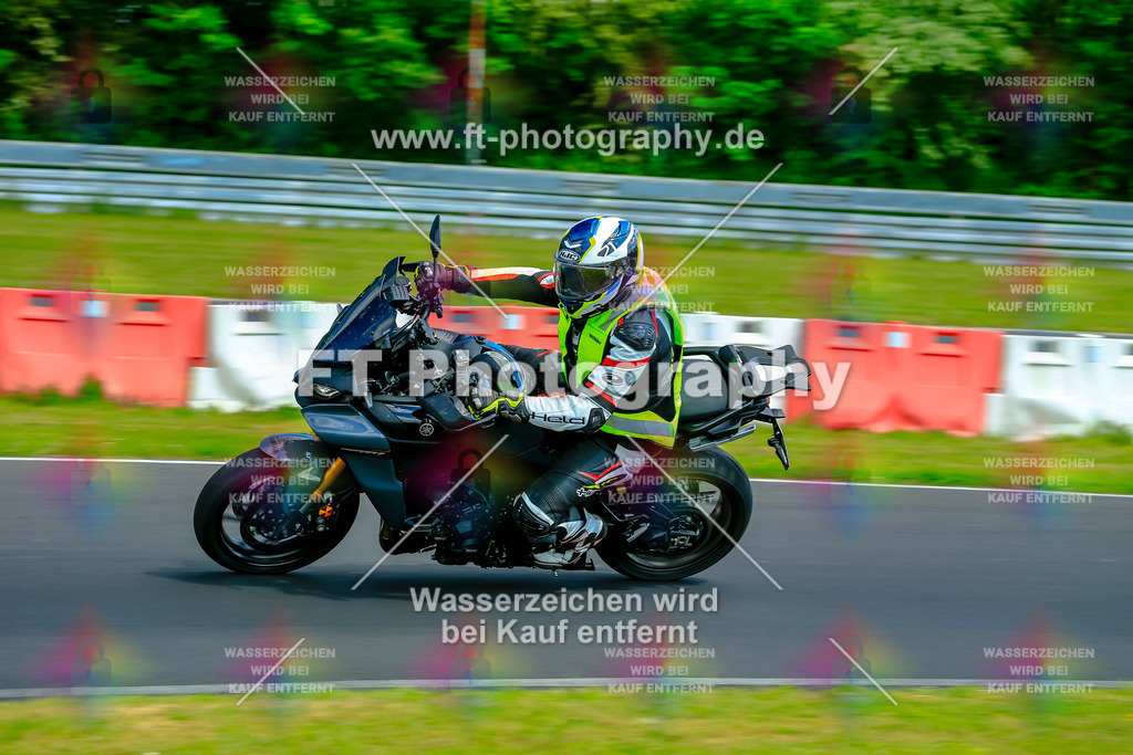 _NBG4842 | Hier findet Ihr Bilder von Touristenfahrten auf der Nürburgring Nordschleife oder von anderen Veranstaltungen die ich besucht habe. Viel Spass beim Durch Schauen 