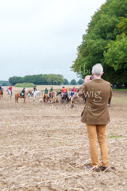 Jagd Perdoel 26 Sony-03374_MarinaHewig | Fotografie, FotoArt, PferdesportArt, Pferdesportfotografie, Landschaftsfotografie, Reisefotografie, Reise, Pferde - Realisiert mit Pictrs.com