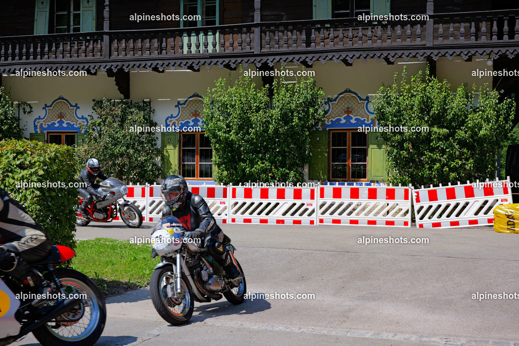P1014776 | Erleben Sie atemberaubende, hochqualitative Fotos Ihrer Fahrt entlang der malerischen Alpenstraßen. Besuchen Sie alpineshots.com, um professionelle Aufnahmen Ihrer unvergesslichen Reise zu finden und zu kaufen - Realisiert mit Pictrs.com