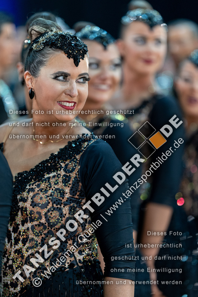20240120-03624 | Hier finden Sie Tanz Bilder vom Latein und Standard Formationen tanzen. Sportbilder vom Tanzsport. Schöne Fotos und von Weltmeisterschaft, Europameisterschaft, Bundesliga, Regionalliga, Oberliga und Landesliga sowie von GOC Stuttgart, DanceComp, WM Bremen