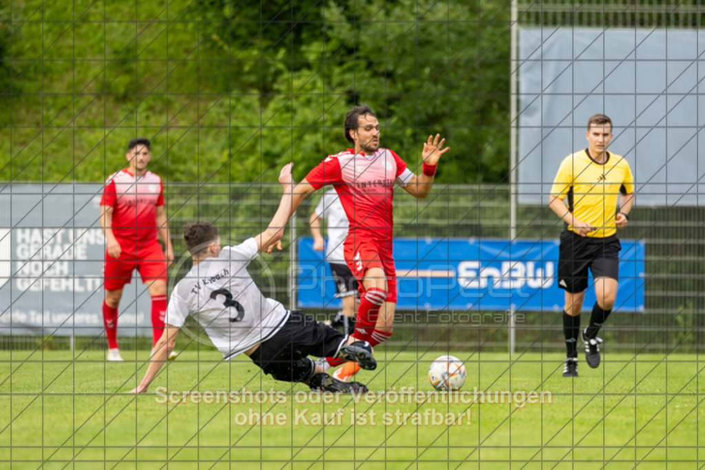 20250616_185844_0359 | #,  TV Eybach (weiß) vs. 1.FC Donzdorf II (rot), Fussball, Entscheidungsspiel 3 in Kreisliga A3 - Bezirk Neckar/Fils, Saison 2024/2025, Rasensportplatz, Staufenecker Str. 41, 73084 Salach, 16.06.2025 - 18:30 Uhr,Foto: PhotoPeet-Sportfotografie/Peter Harich