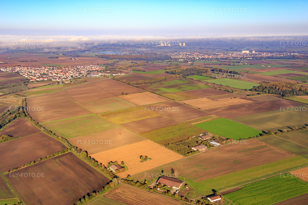 Luftbild: Flugplatz der Industriegebiet Ultraleichtfliegen Bürstadt aus Osten in Bürstadt im Bundesland Hessen in Deutschland. Foto: IMG_075240.jpg vom 19.10.2014 durch Werner Riehm/FLY-FOTO.deAuflösung des Originals: 5236 x 3491 pxIGULB.DE
