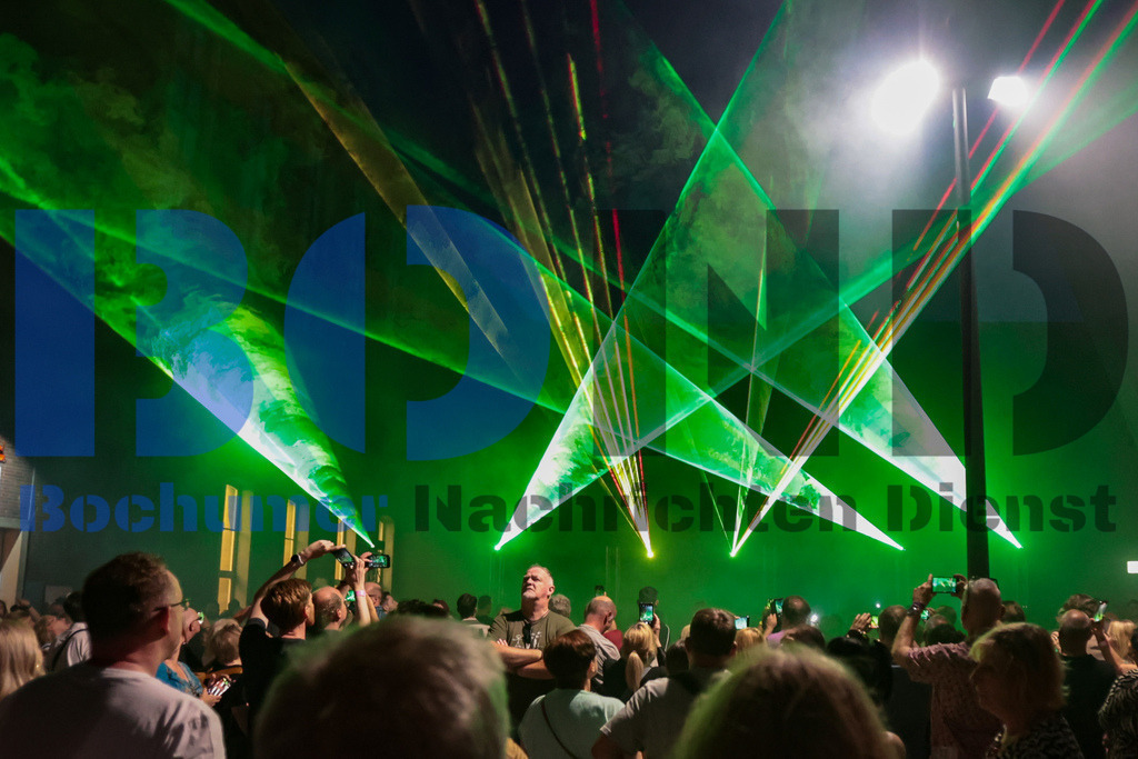 SES_BOCEXT20250626-62 | bond - Realisiert mit Pictrs.com