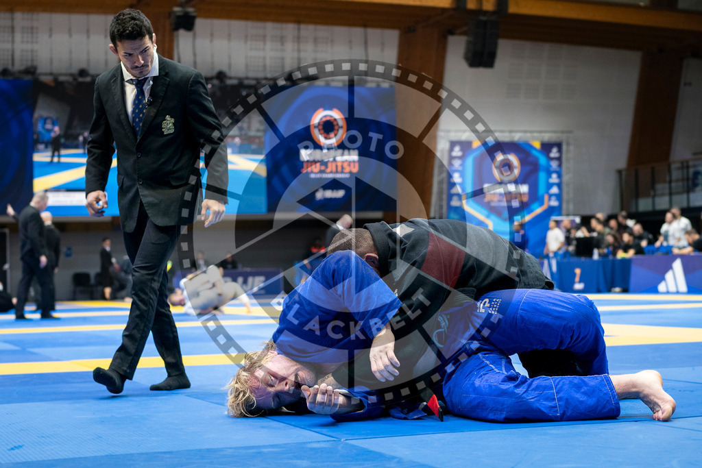 20240126PBB0242 | Fighters compete during the Brazilian Jiu-Jitsu European Championship of the IBJJF in Paris, France, on January 26, 2024.