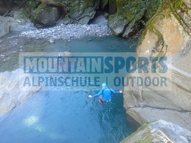 P1010063 | Bestelle die Bilder deines Berg- oder Wasser-Abenteuers mit Mountain Sports bequem von zu Hause aus direkt über unseren Online Fotoshop von pictrs.com. - Realisiert mit Pictrs.com