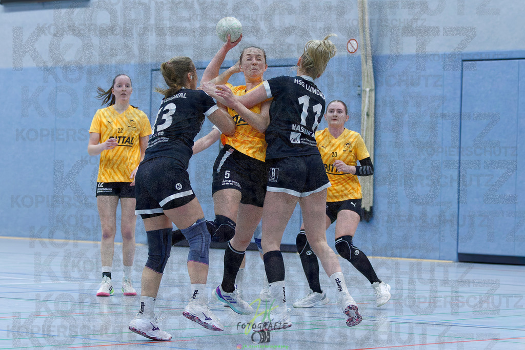 Handball Frauen Oberliga Mitte, HSG Eibelshausen/Ewersbach - HSG Lumdatal | Handball Frauen Oberliga Mitte, HSG Eibelshausen/Ewersbach - HSG Lumdatal am 21.02.2026 in Dietzhölztal-Steinbrücken (Sporthalle am Hammerweiher)Photo © 2026 - Jörg Heinrich - Realisiert mit Pictrs.com