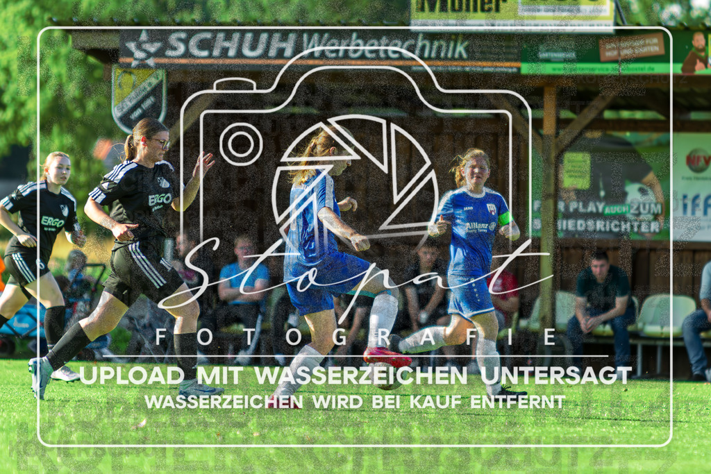 SGFMTV-1001 | Sofie Oehus (MTV Soltau II #06) beim Damen Kreisliga HK/CE Spiel zwischen SG Fulde und MTV Soltau 2 im Fulder Zentralstadion, Fulde (Simon Paul Stopat) - Realisiert mit Pictrs.com