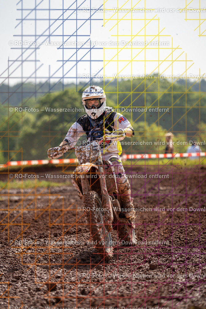 Wolfshausen 4 Lauf -679 | Sportfotografie von RO-Fotos: Motorsport, Motocross, Enduro, Laufveranstaltungen und Triathlon. Professionelle Fotos von Sportlern und Events. - Realisiert mit Pictrs.com