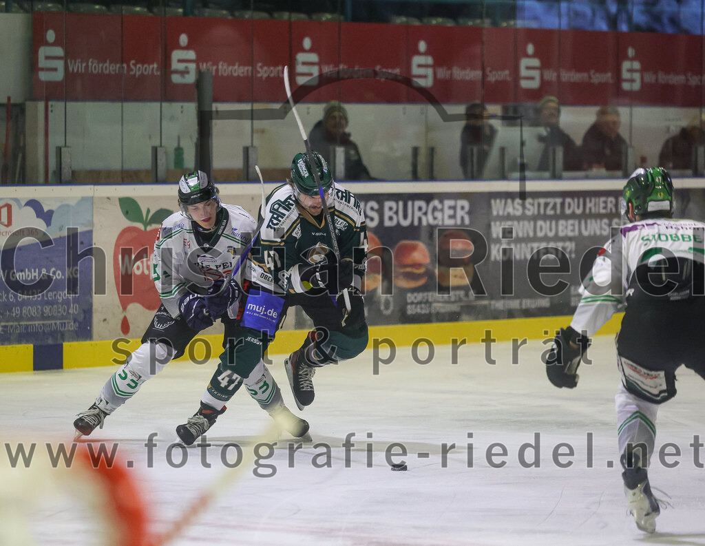 2026-01-02_031_TSV_Erding_gegen_Hoechstadt_Alligators | Erding, Deutschland, 02.01.2026:Eishockey, Oberliga Süd 2025 / 2026, 33. Spieltag, TSV Erding gegen Höchstadt Alligators, Endergebnis: 2:1Marco Pfleger (Erding Gladiators, #47)Foto: Christian Riedel / fotografie-riedel.net