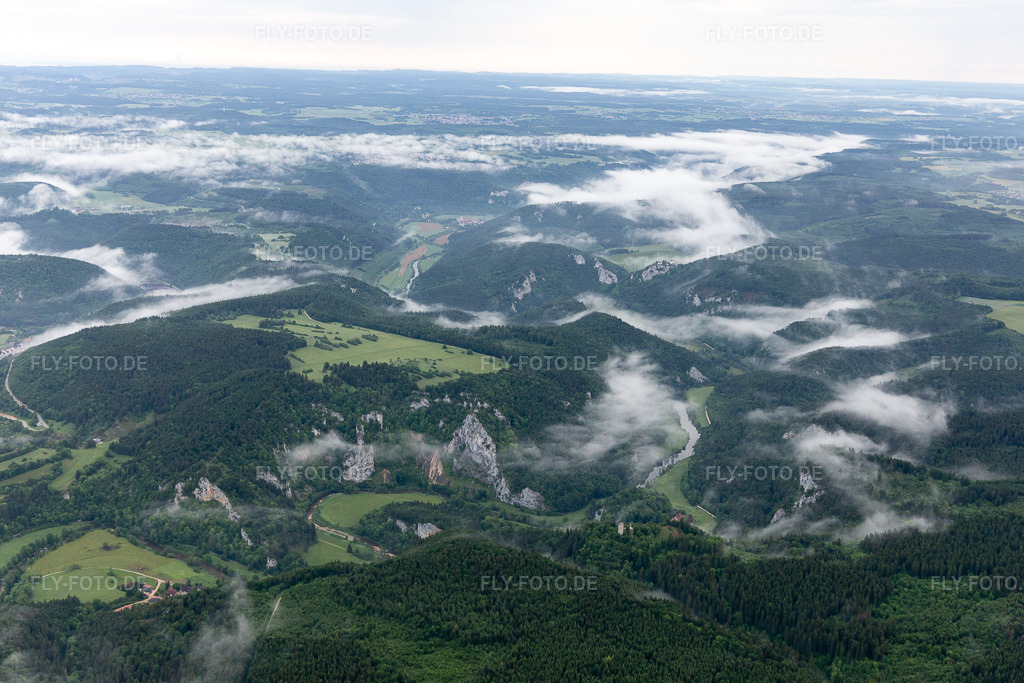 Luftbild: Donaudurchbruch in Fridingen an der Donau im Bundesland Baden-Württemberg in Deutschland. Foto: IMG_115069.jpg vom 10.06.2019 durch Werner Riehm/FLY-FOTO.de