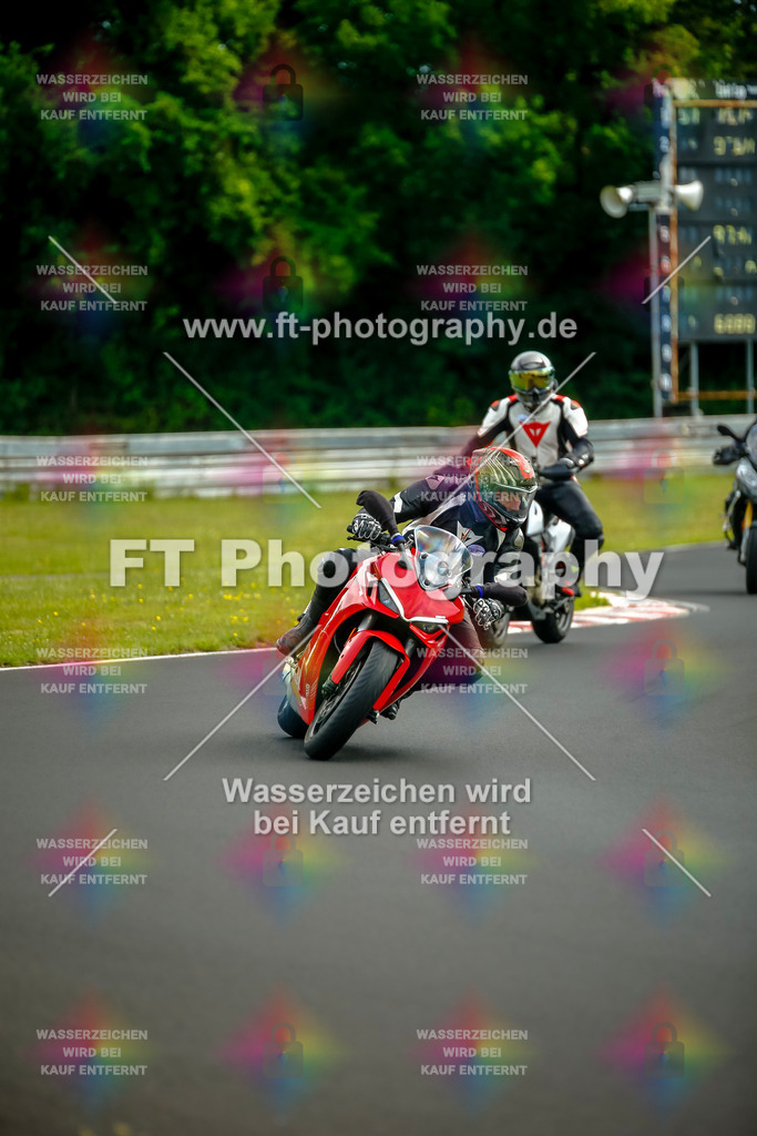 VBK-4625 | Hier findet Ihr Bilder von Touristenfahrten auf der Nürburgring Nordschleife oder von anderen Veranstaltungen die ich besucht habe. Viel Spass beim Durch Schauen 