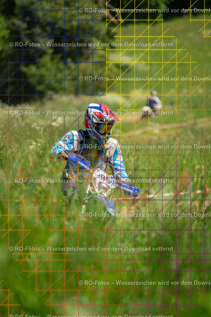 Wolfshausen 2 Lauf -997 | Sportfotografie von RO-Fotos: Motorsport, Motocross, Enduro, Laufveranstaltungen und Triathlon. Professionelle Fotos von Sportlern und Events. - Realisiert mit Pictrs.com
