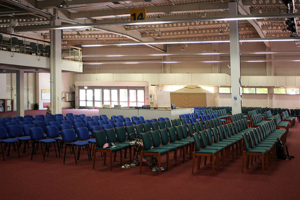 Pavillon der Hoffnung - Halle 14 auf der Alten Messe Leipzig | Entdecke über 20 Kategorien Leipzig-Motive: Foto-Downloads, hochwertige Poster, Leinwand- & Fine-Art-Prints. Jetzt Lieblingsfoto im Bildlexikon Leipzig Shop bestellen!
