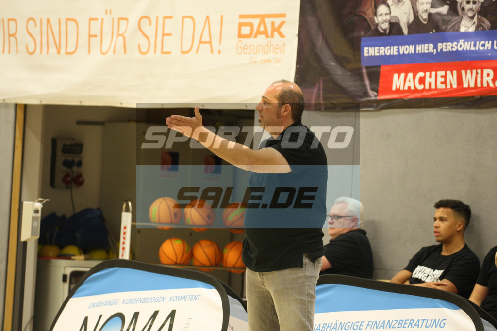 Iserlohn Kangaroos - Phoenix Hagen | Trainer Dennis Shirvan - Realisiert mit Pictrs.com