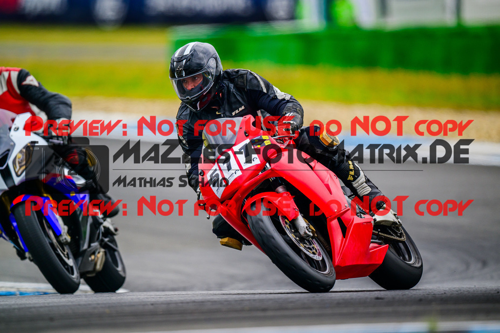 MaZZes_FotoMatrix_240614_6007705_7763 | GELB