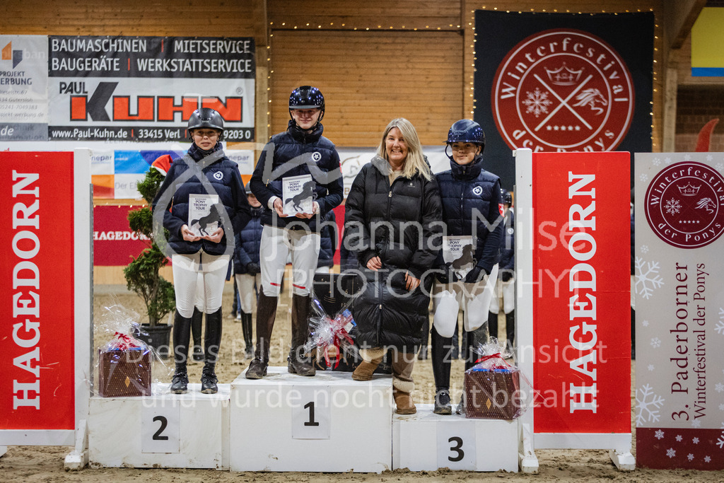 231118_PonyTrophy-342 | Deine schönsten Turniermomente als professionelle Fotos! Entdecke hochwertige Pferdesport-Fotografie im Online-Shop. Jetzt Fotos finden & bestellen!