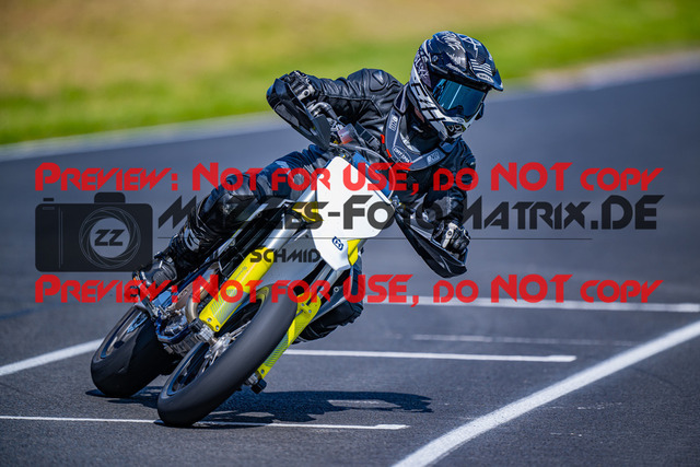 MaZZes_FotoMatrix_240430_6007705_1409 | Fotograf Mathias Schmid
Sportfotograf,
Eventfotograf,
Hochzeitsfotograf,
Portraitfotograf