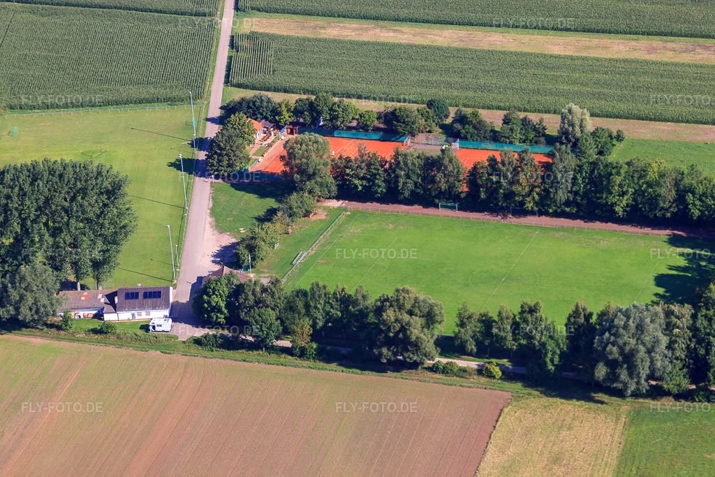 Luftbild: Sportplätze des SV1946 Minfeld in Minfeld im Bundesland Rheinland-Pfalz in Deutschland. Foto: IMG_31151.jpg vom 07.08.2010 durch Werner Riehm/FLY-FOTO.de