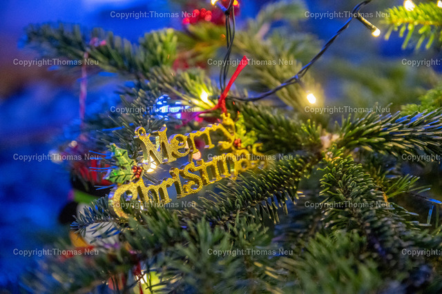 DSC_5789 | Lichterglanz und weihnachtliche Atmosphäre in der Innenstadt von Lorsch. In der Adventszeit verwandeln sich Straßen und Plätze der Bergstraße-Stadt in ein festlich leuchtendes Wintermotiv.