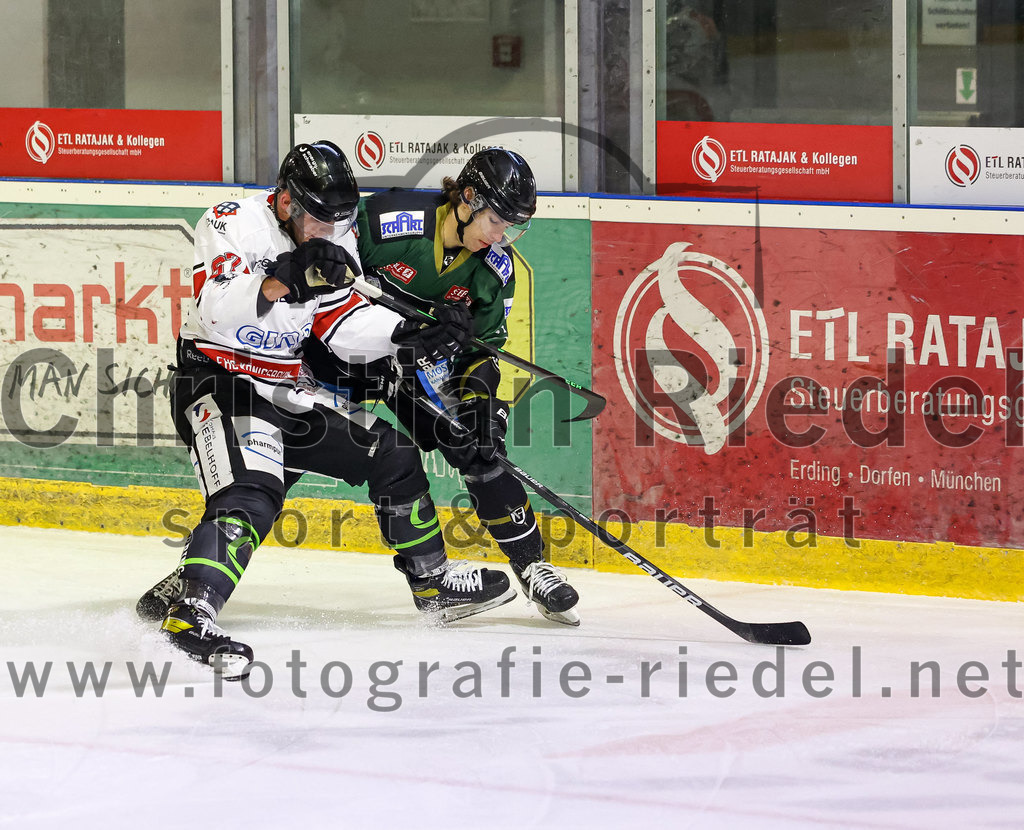 2022-11-06_091_TSV_Erding_gegen_EHC_Koenigsbrunn | Erding, Deutschland, 06.11.2022:
Eishockey, Bayernliga 2022 / 2023, 11. Spieltag, TSV Erding gegen EHC Königsbrunn, Endergebnis: 1:7

Foto: Christian Riedel / fotografie-riedel.net