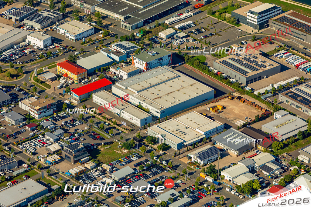 Klassische Luftaufnahme ohne Drohne zeigt:Südstadt Weikershof bei Fürth - Die Luftbildaufnahme wurde 2025 vom UL-Flugzeug heraus erstellt ( keine Drohne ) - Hochauflösende Luftaufnahme -Nicht vergleichbar mit Google Maps oder Satelittenbilder- Die Geschenkidee !Mit Lizenz und Bildrechte bestellbar