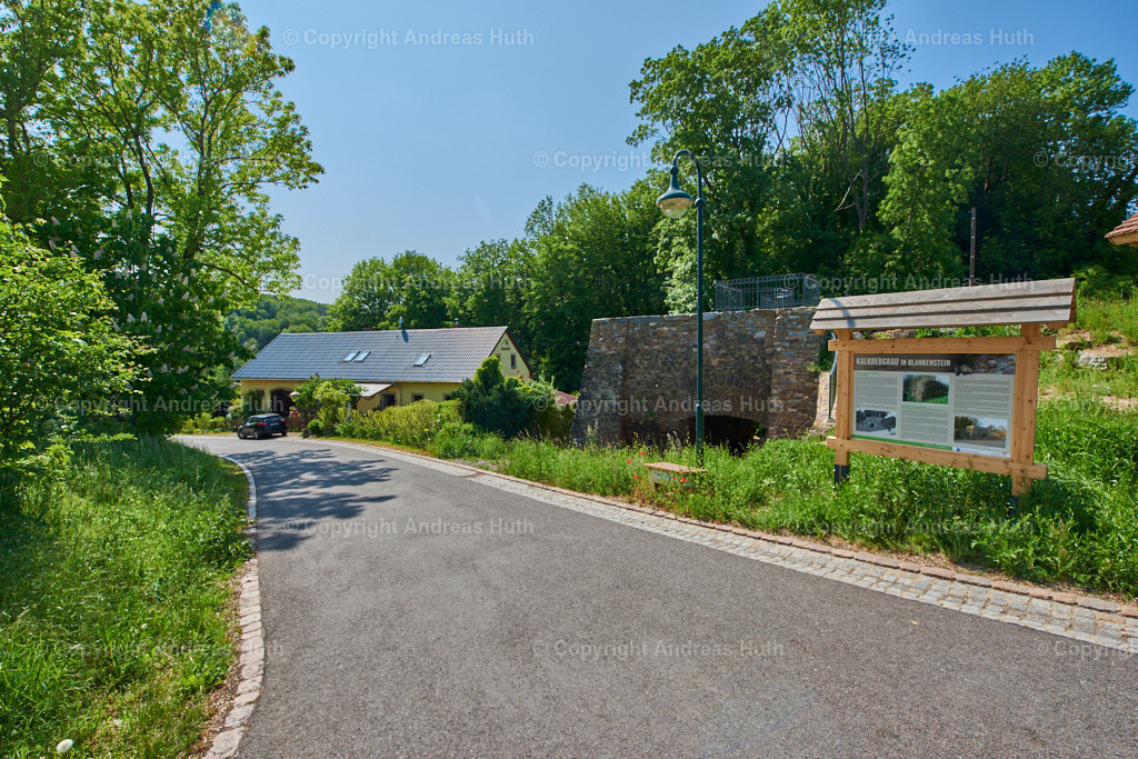Blick auf den Schacht und die Pinge von C. E. Faust 02 | Bedeutsame Landschaften Deutschlands - Realisiert mit Pictrs.com