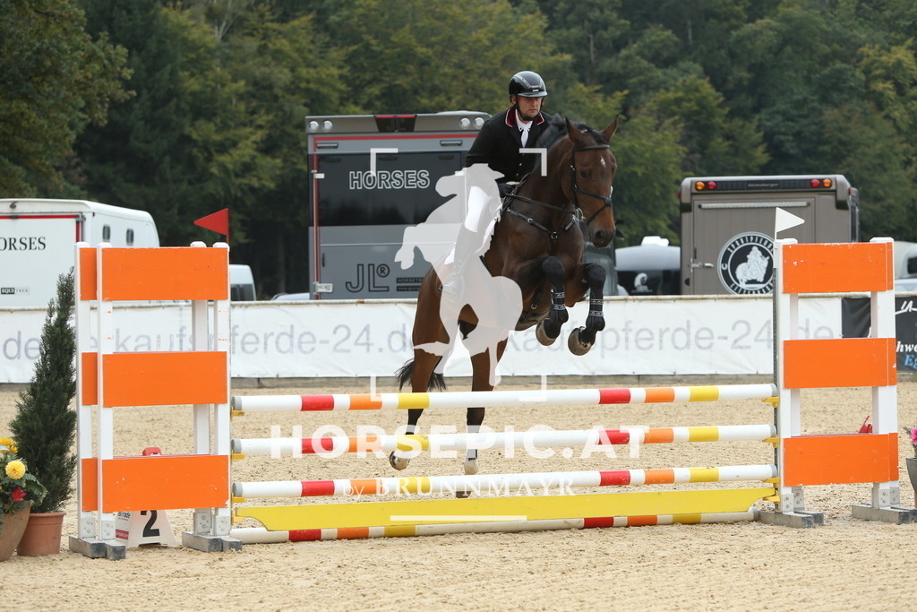 DL2Q5355 | Willkommen bei Brunnmayr - Design & Fotografie – Ihrem Spezialisten für Reitturniere und Pferdeveranstaltungen in Oberösterreich, Salzburg und Bayern! Seit über 17 Jahren sind wir leidenschaftlich dabei.