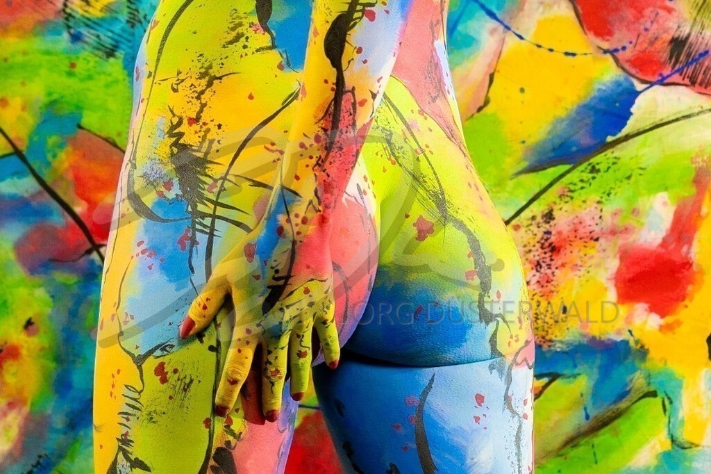 Bodypainting-COLOURLISA_0060b | #016 | Modell: Lisa | Foto: Dennis Largo Schulz - Realisiert mit Pictrs.com