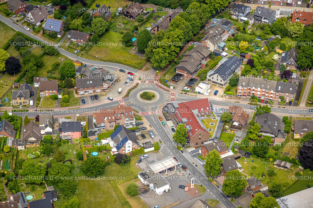 Haltern220604391 | Luftbild, Neubau Wohngebäude Hellweg Ecke Thiestraße, Kreisverkehr, Sythen, Haltern am See, Ruhrgebiet, Nordrhein-Westfalen, Deutschland