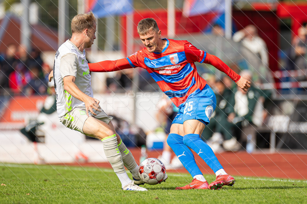 20250921_Picselweb-Fotografie_Meta_1R3_0392 | SV Drochtersen Assel - Werder Bremen II 3:2 - Realisiert mit Pictrs.com