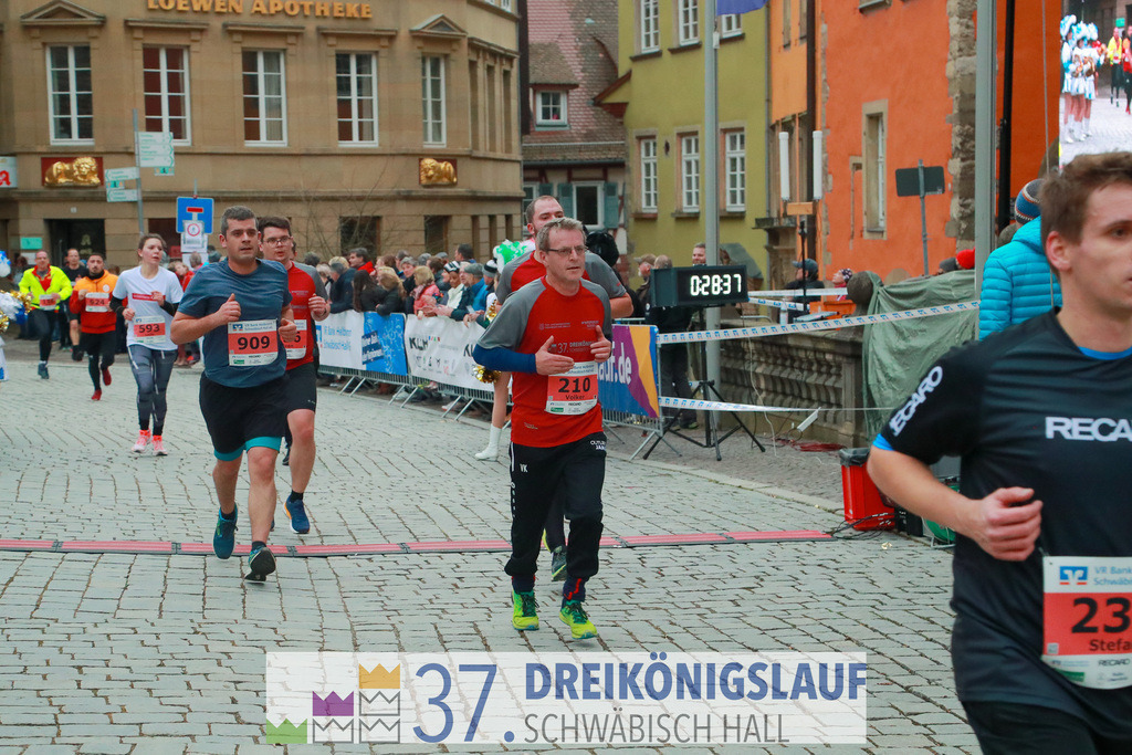 VR Bank Hauptlauf 10000m | 3 Koenigslauf 2023 - Realisiert mit Pictrs.com
